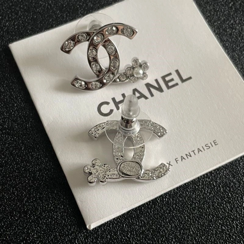 Chanel Earrings Functional 225315