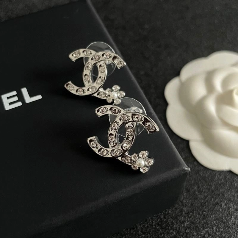 Chanel Earrings Functional 225315