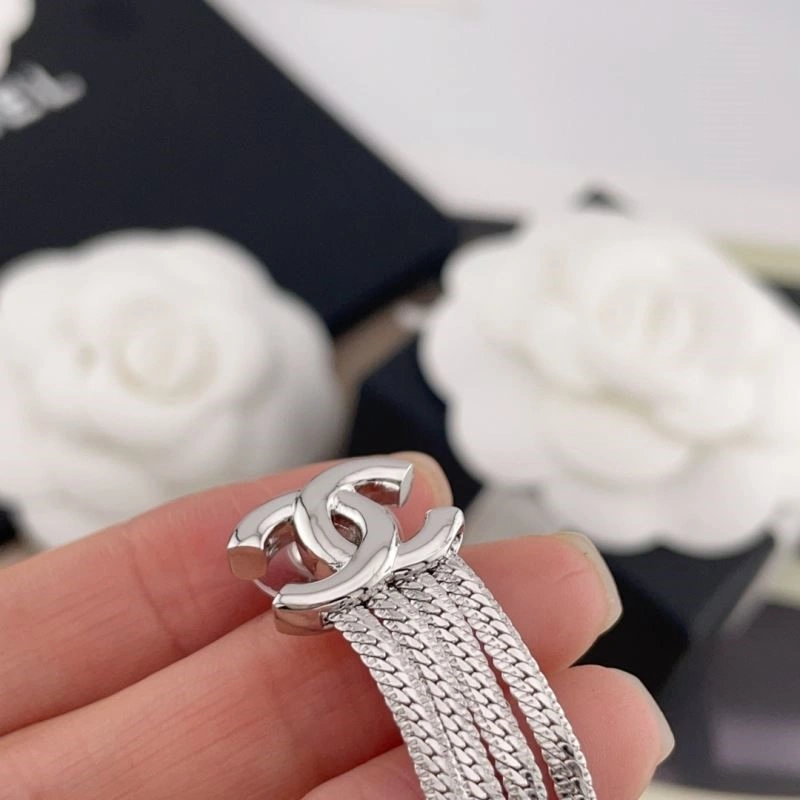Chanel Earrings Bright 225348