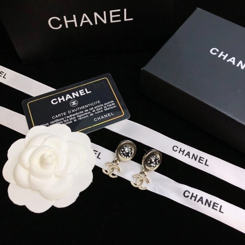 Compact Chanel Earrings 225288
