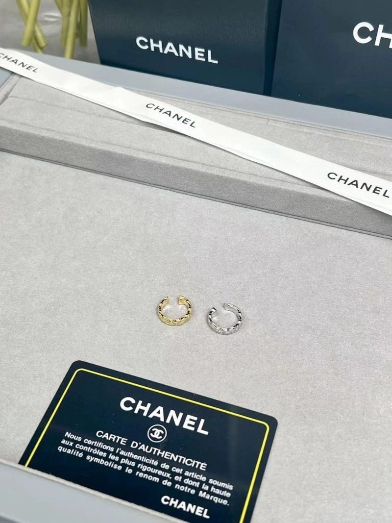 Chanel Earrings Sleek 225237