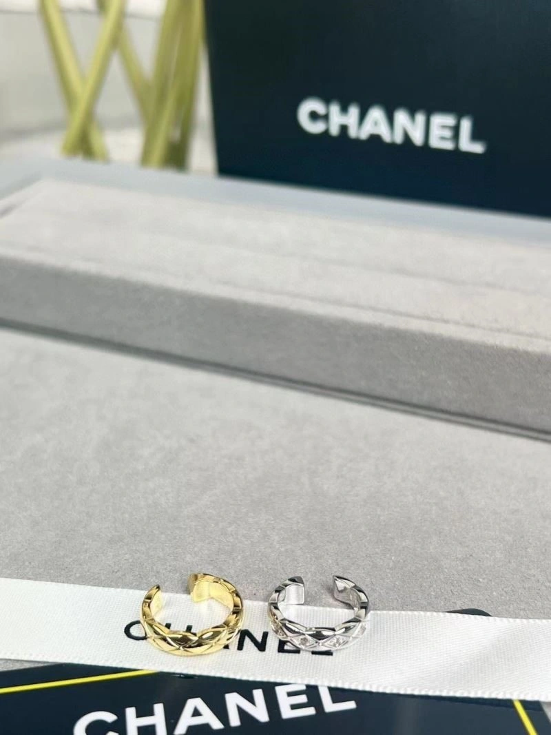 Chanel Earrings Sleek 225237