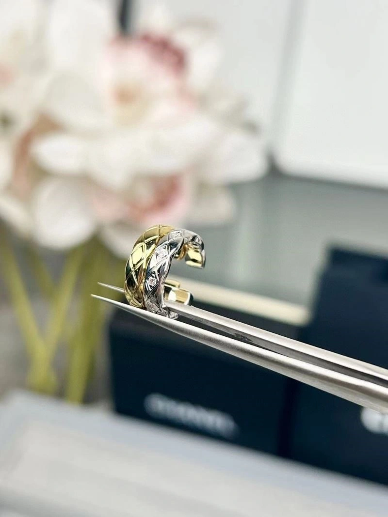 Chanel Earrings Sleek 225237