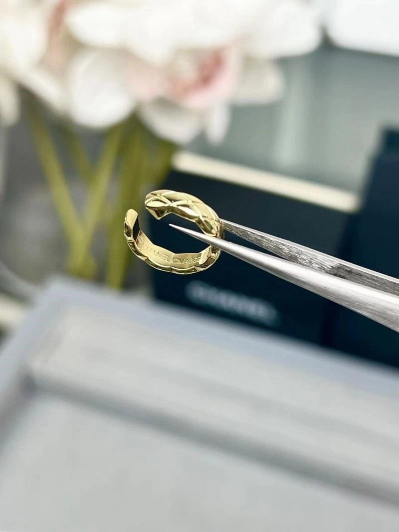 Chanel Earrings Sleek 225237