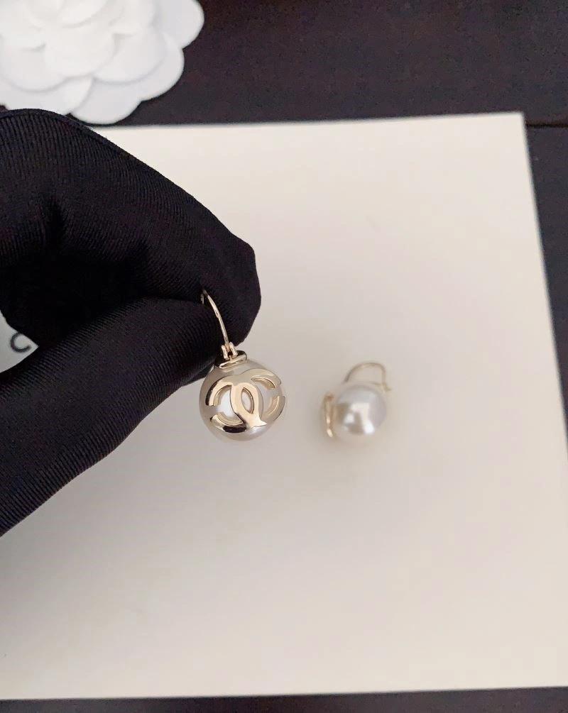 Chanel Earrings Modern 225259