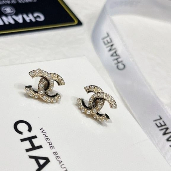 SunProtective Chanel Earrings 225256