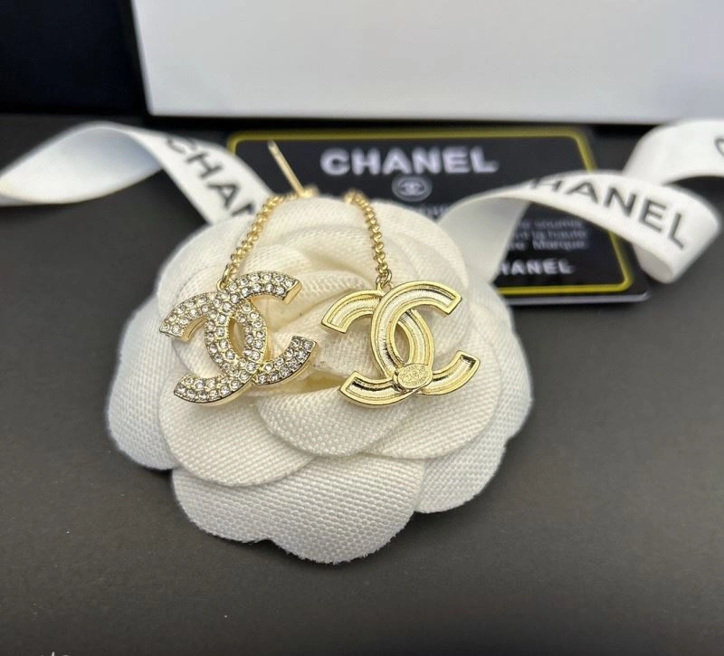 Fashionable Chanel Earrings 225261