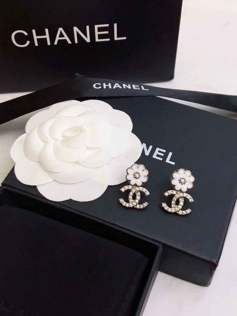 Bold Chanel Earrings 225262