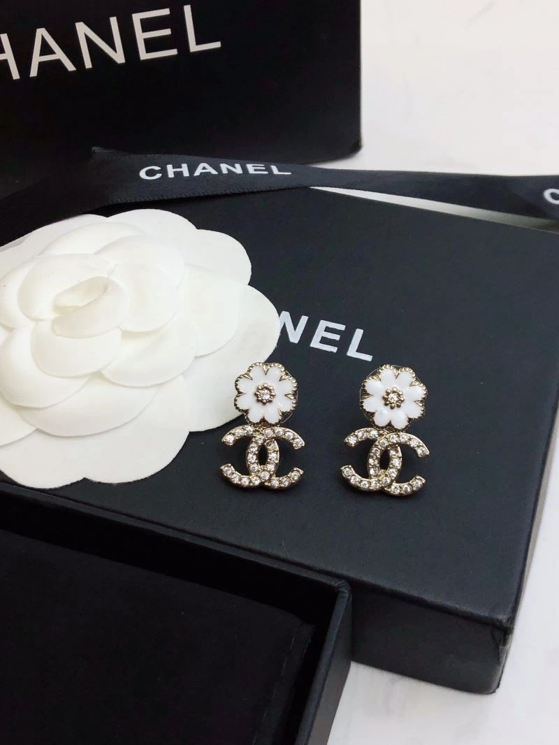 Bold Chanel Earrings 225262