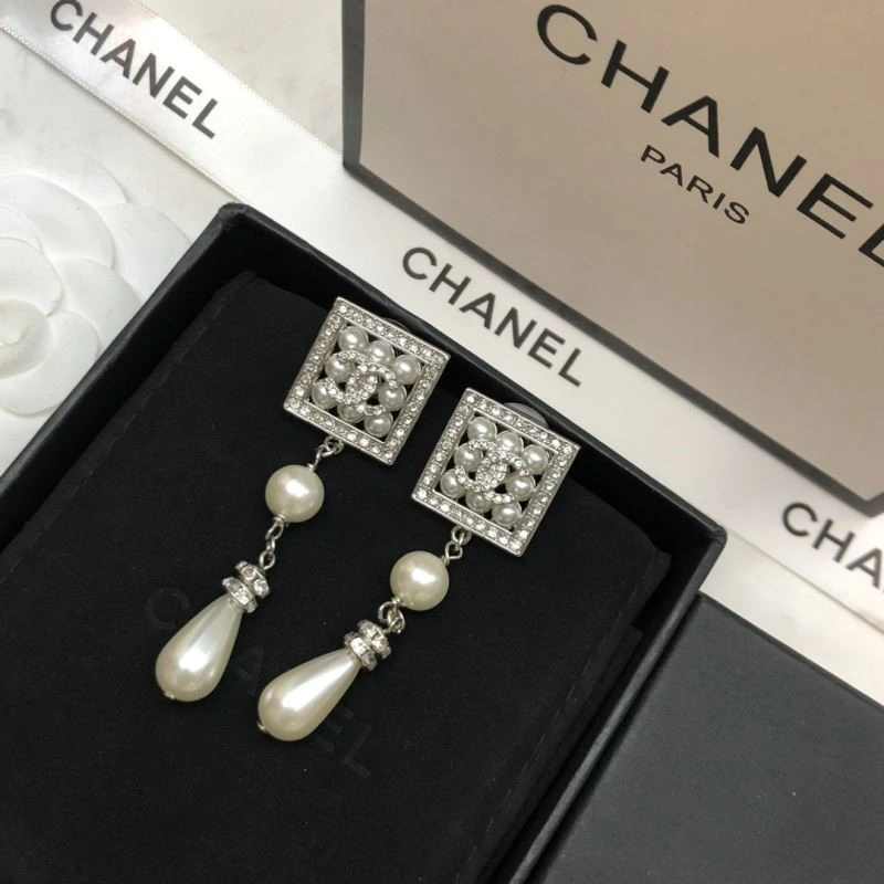 Chanel Earrings FreshLook 225245
