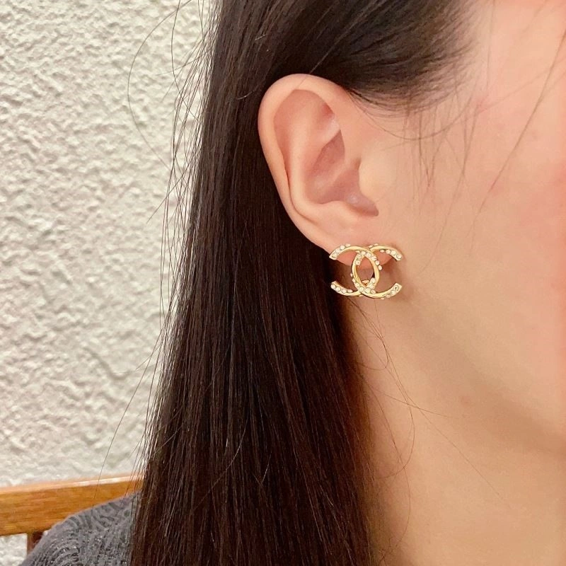 RelaxedFit Chanel Earrings 225242