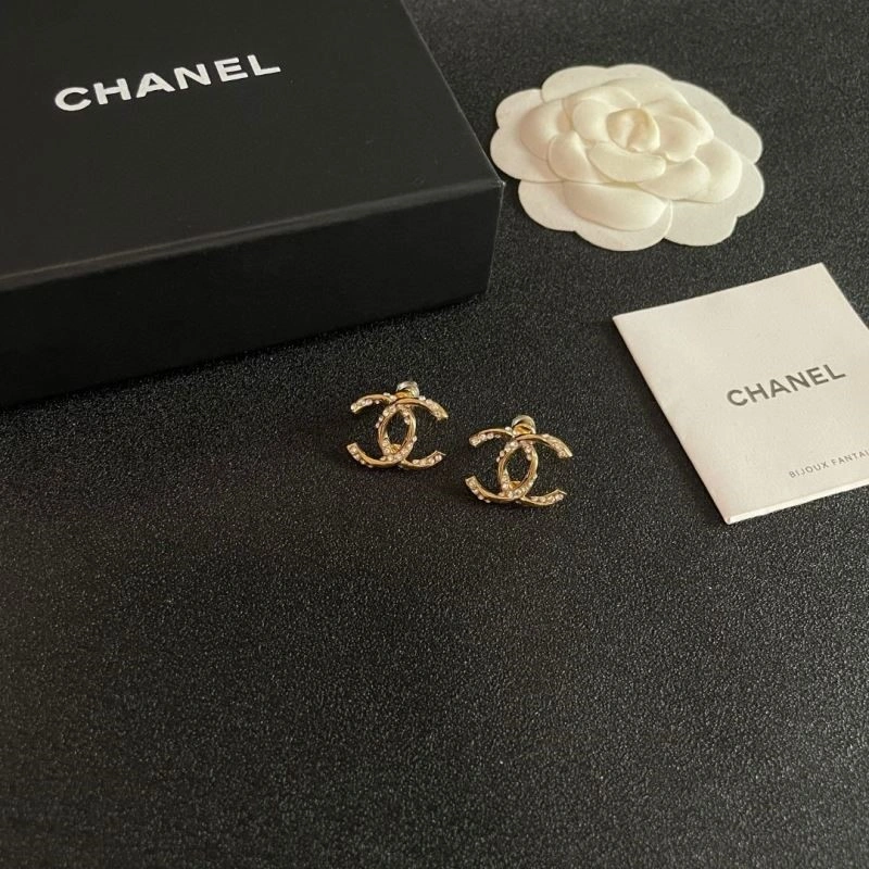 RelaxedFit Chanel Earrings 225242