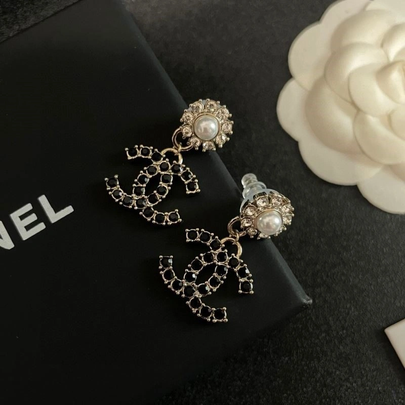 Chanel Earrings HighQuality 225232