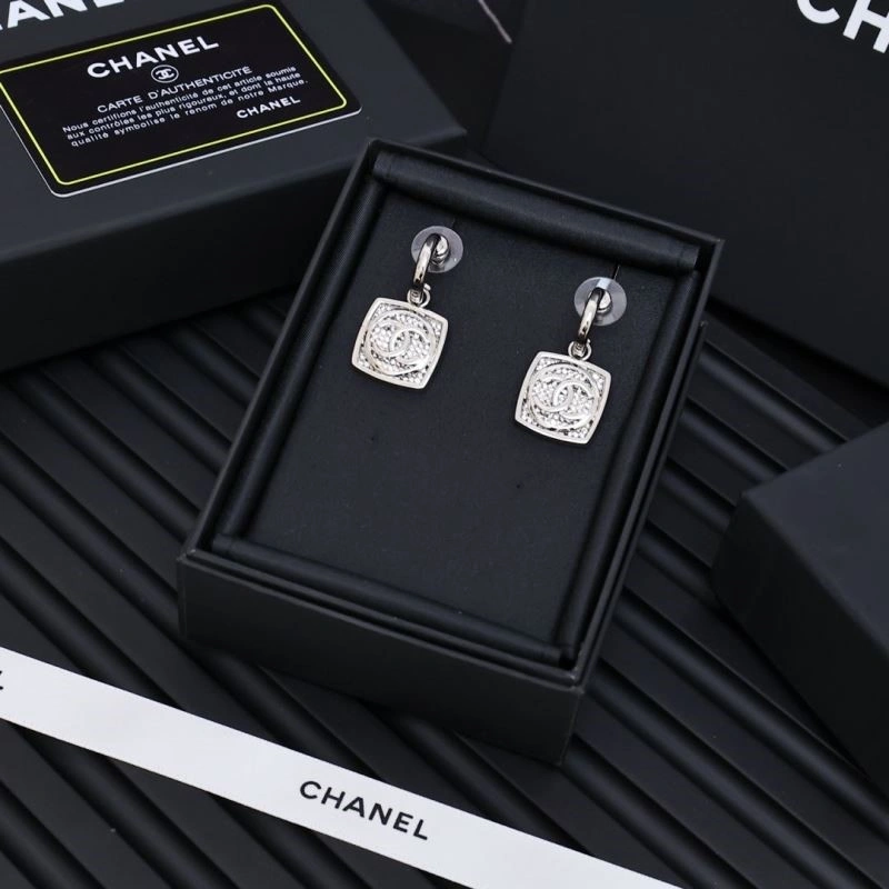 Chanel Earrings Timeless 225233