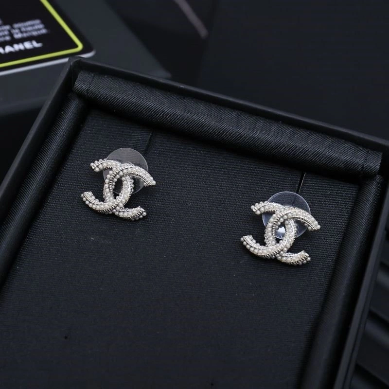 RelaxedFit Chanel Earrings 225221