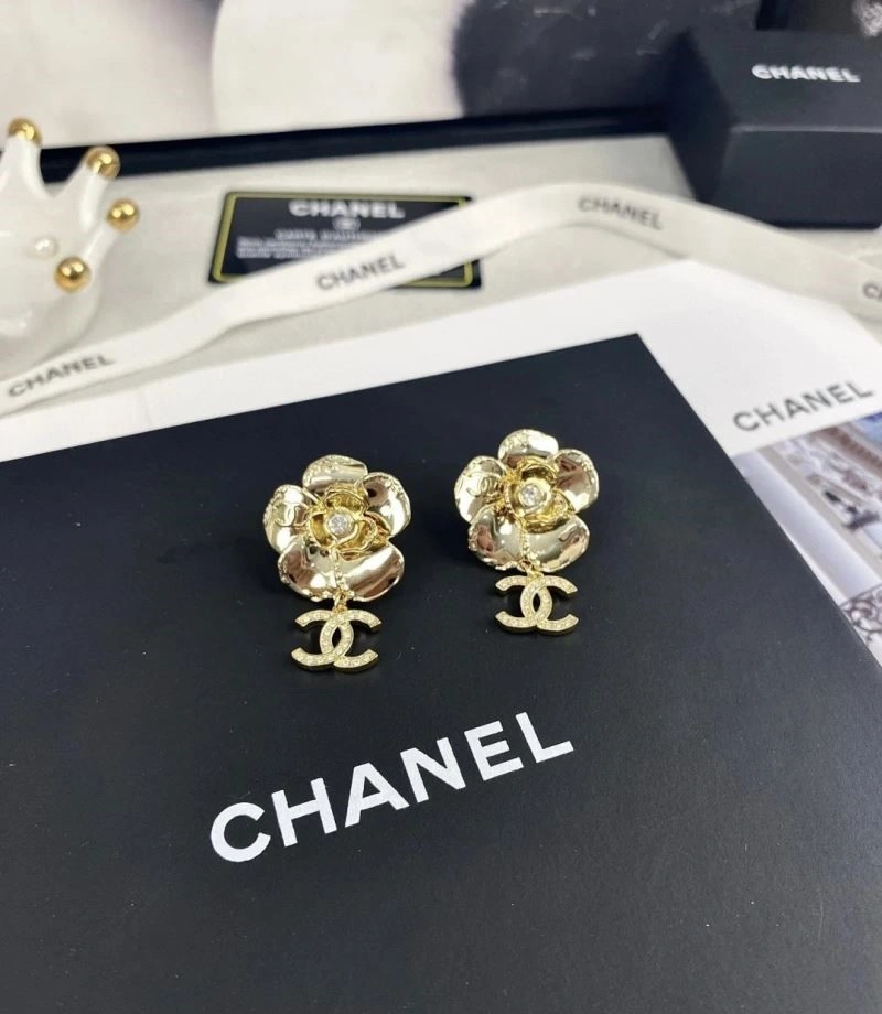 Breathable Chanel Earrings 225247