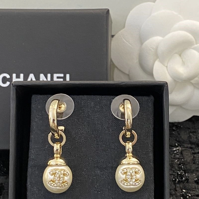 Chanel Earrings SportInspired 225214