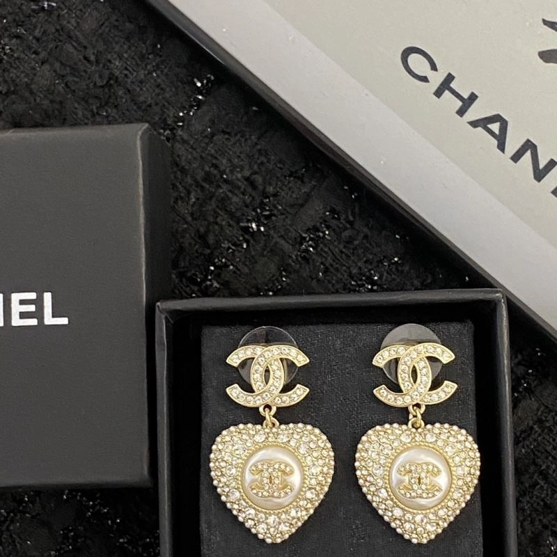 Chanel Earrings Unique 225370
