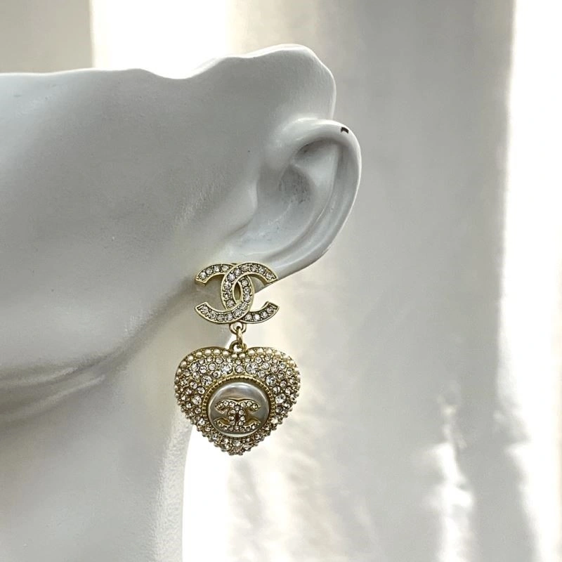Chanel Earrings Unique 225370