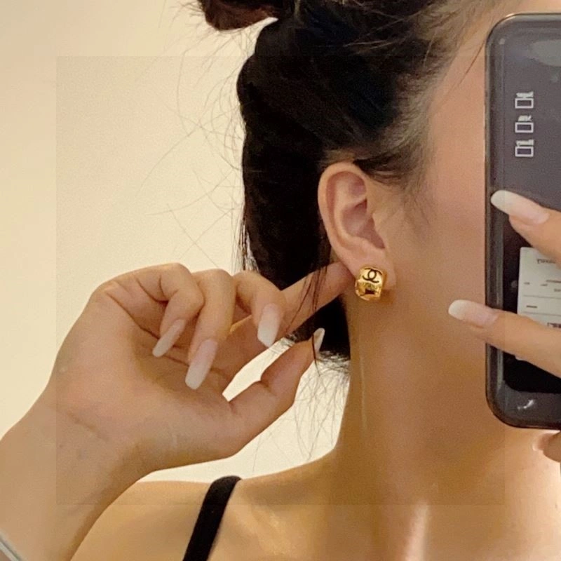 Chanel Earrings RelaxedFit 225209