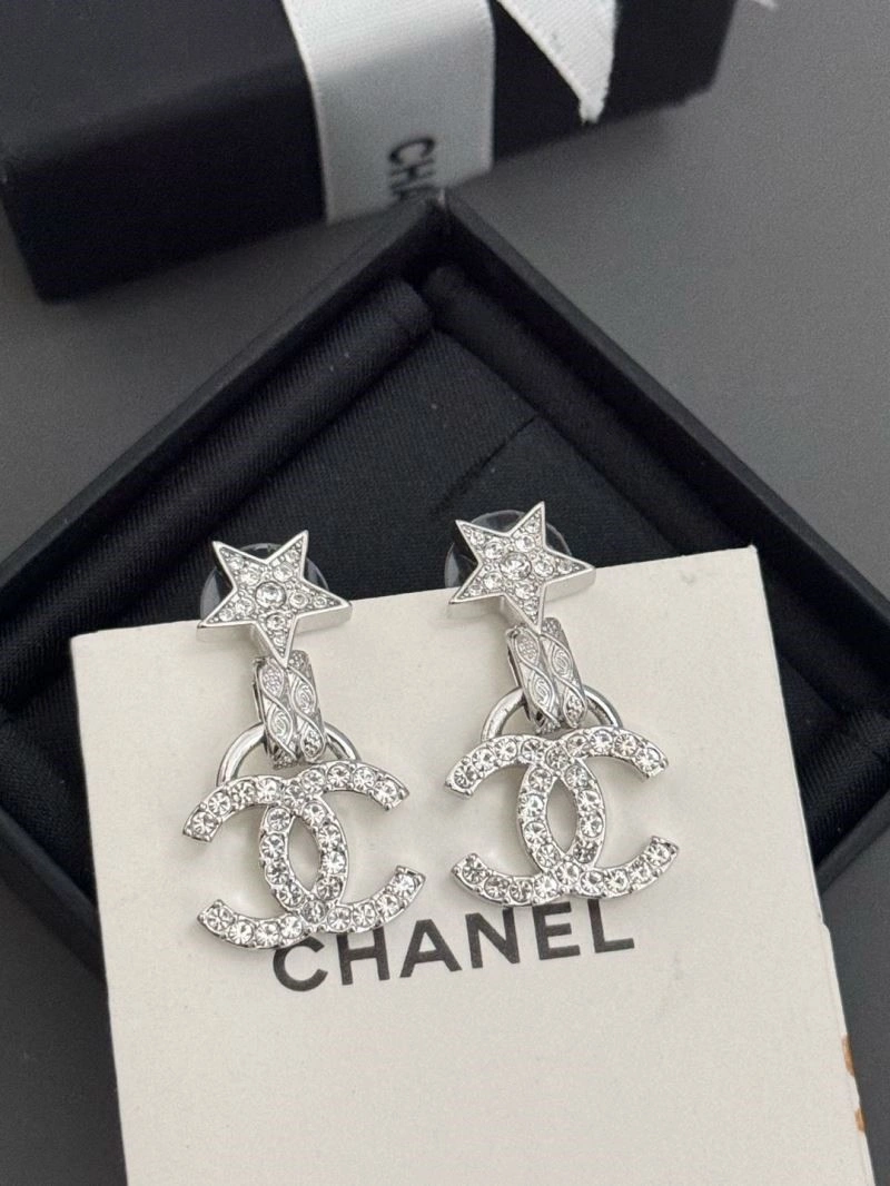 Stylish Chanel Earrings 225223