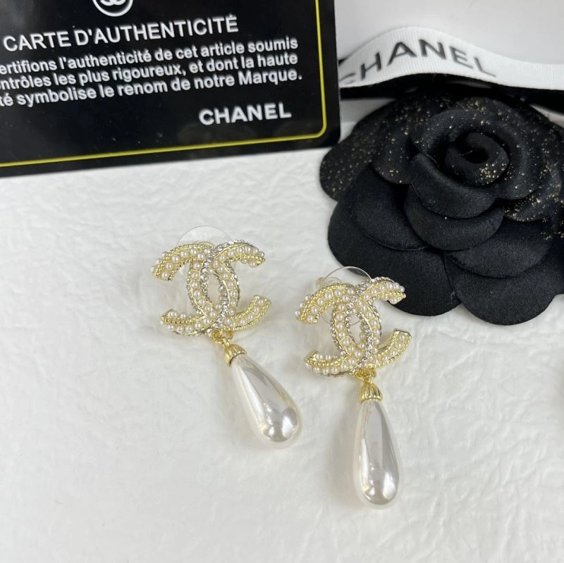 Reliable Chanel Earrings 225194