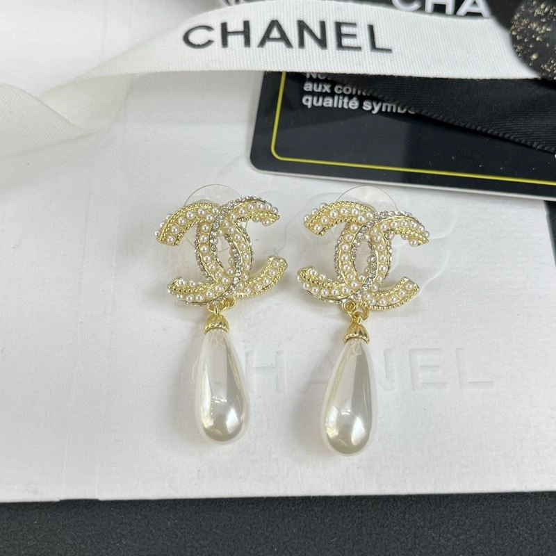 Reliable Chanel Earrings 225194