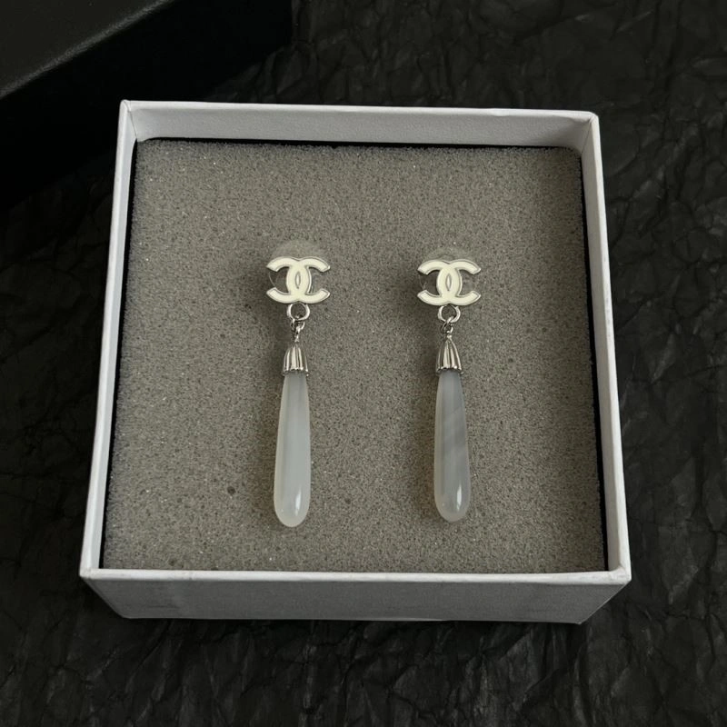 HighPerformance Chanel Earrings 225192