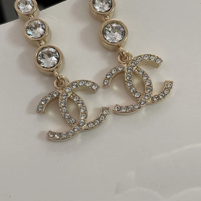 Unique Chanel Earrings 225199