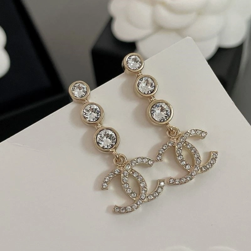 Unique Chanel Earrings 225199