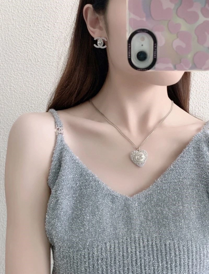 Chanel Earrings FreshLook 225197