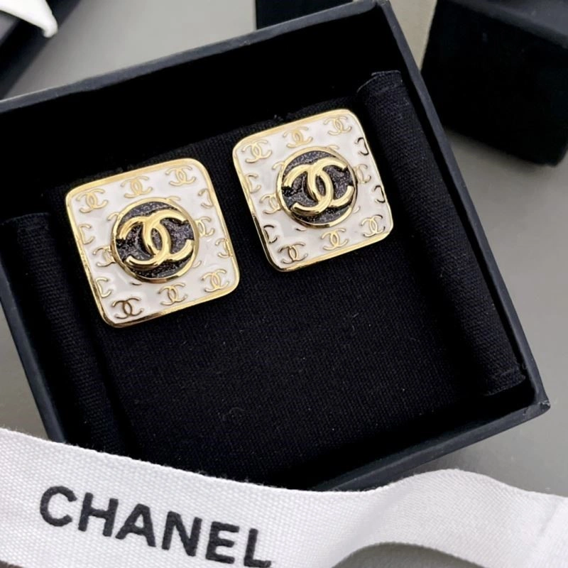 Chanel Earrings Functional 225206