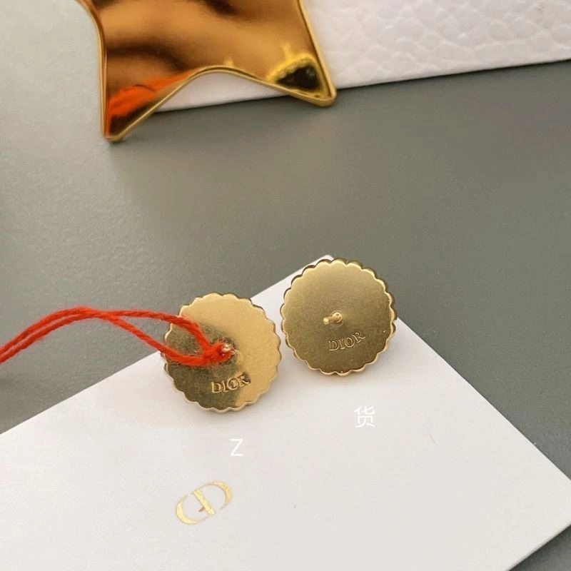 Chanel Earrings MoistureWicking 225207