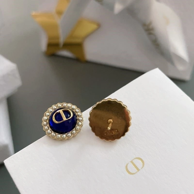 Chanel Earrings MoistureWicking 225207