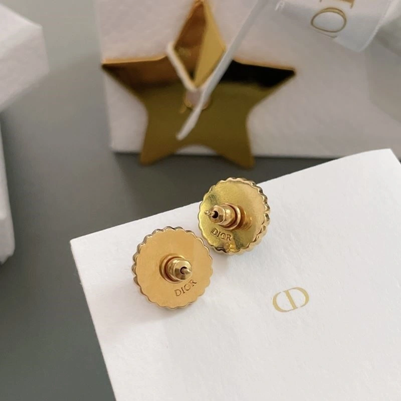 Chanel Earrings MoistureWicking 225207