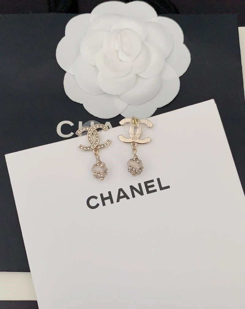 Chanel Earrings Cozy 225186