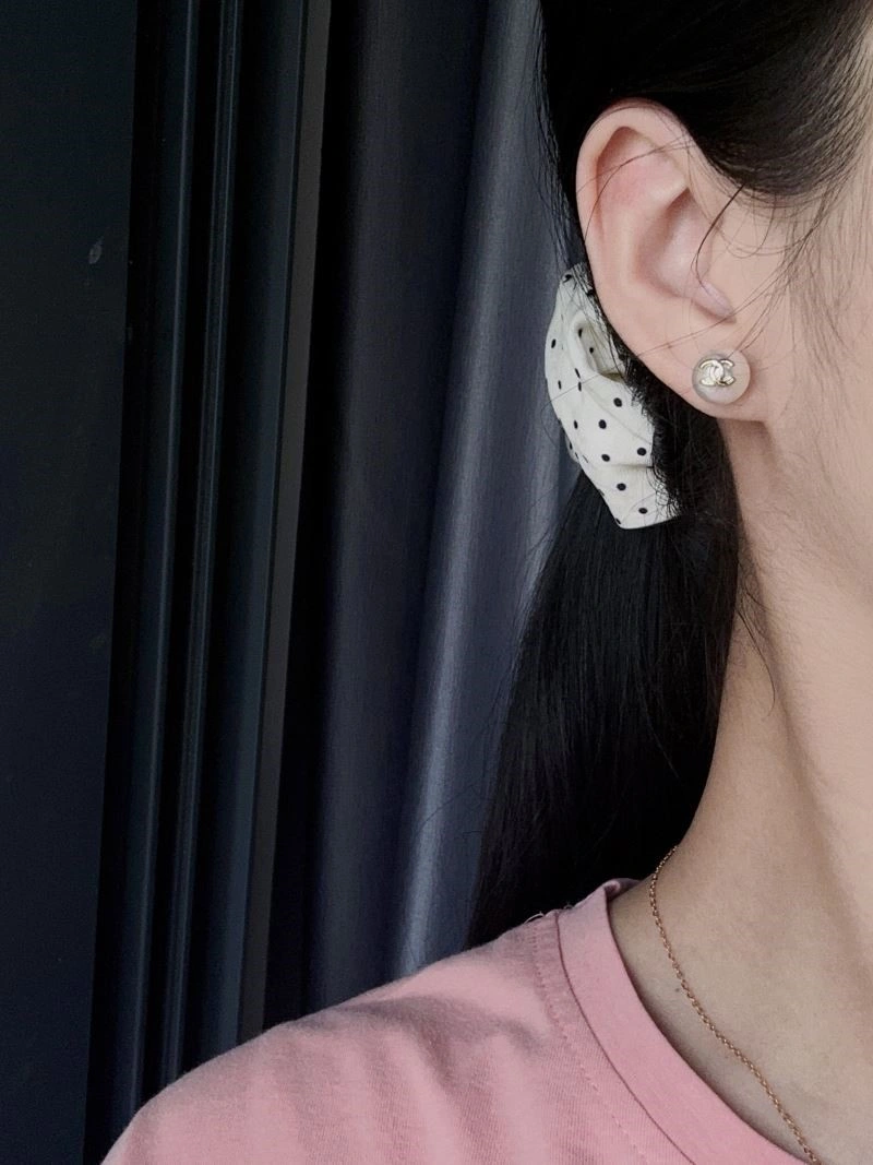 Comfortable Chanel Earrings 225250
