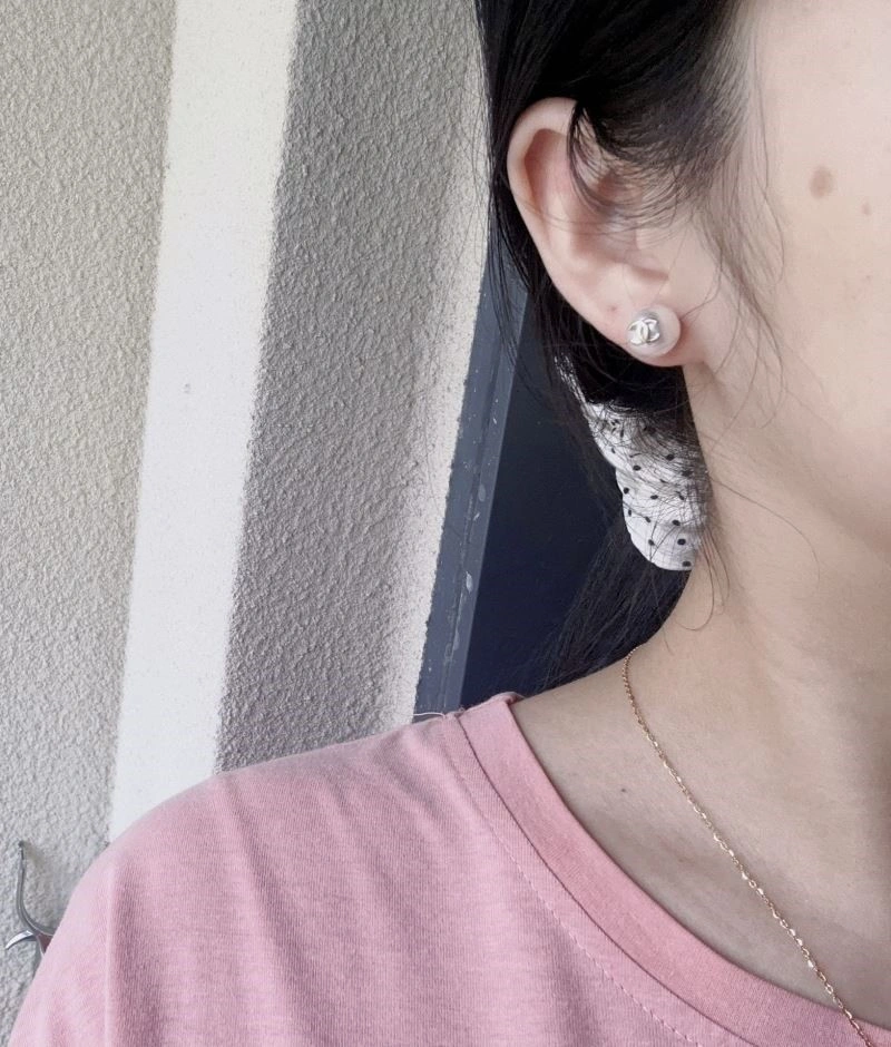 Comfortable Chanel Earrings 225250