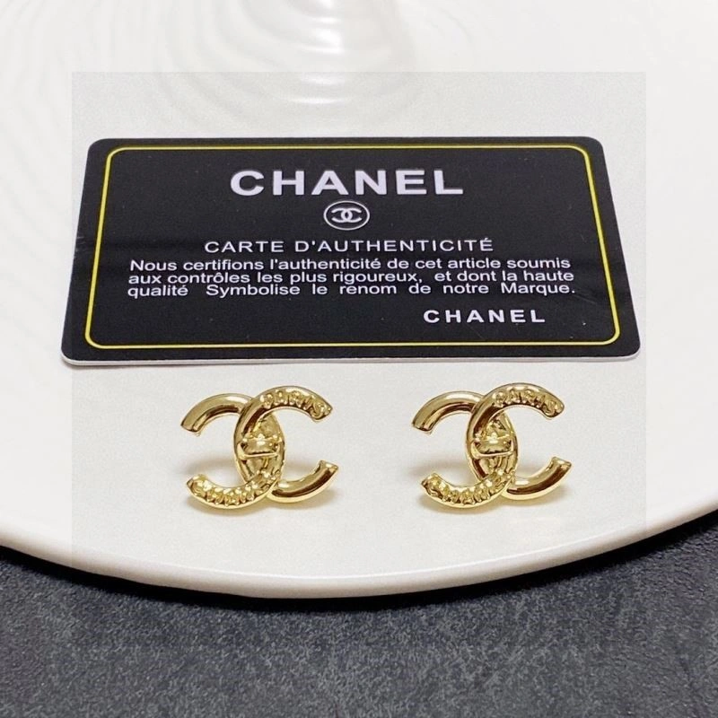 Chanel Earrings Compact 225189