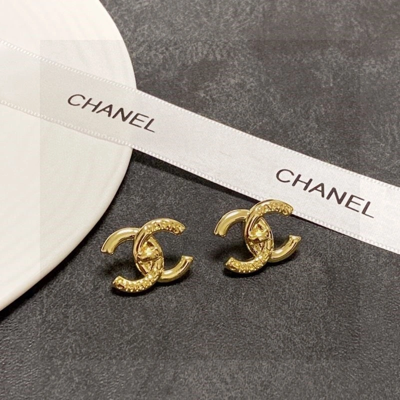 Chanel Earrings Compact 225189