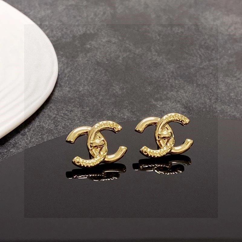 Chanel Earrings Compact 225189