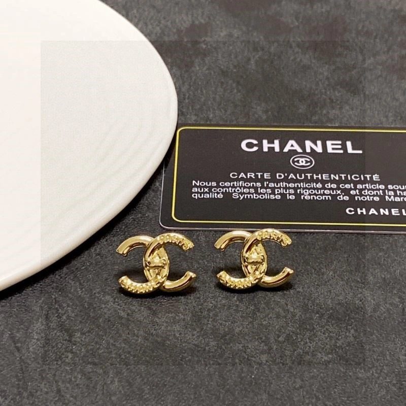 Chanel Earrings Compact 225189