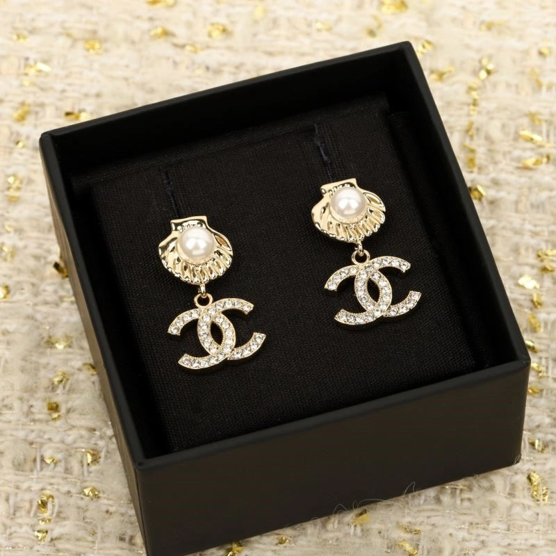 Chanel Earrings Cozy 225176