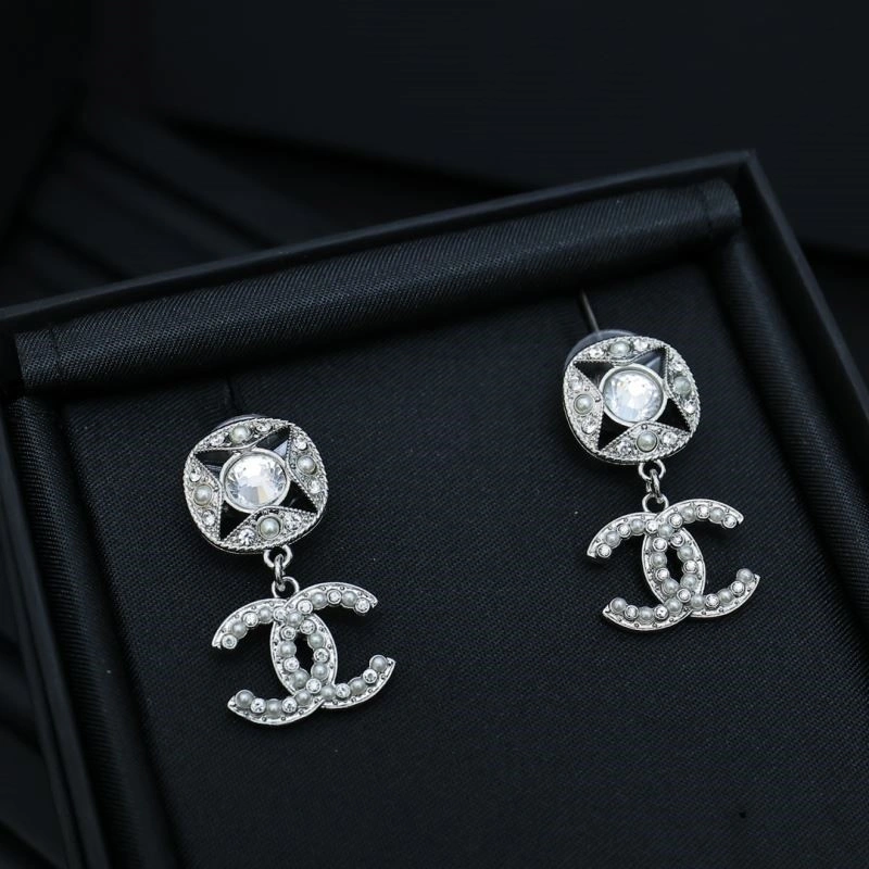 Premium Chanel Earrings 225170