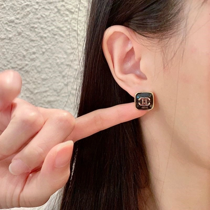 DailyWear Chanel Earrings 225179