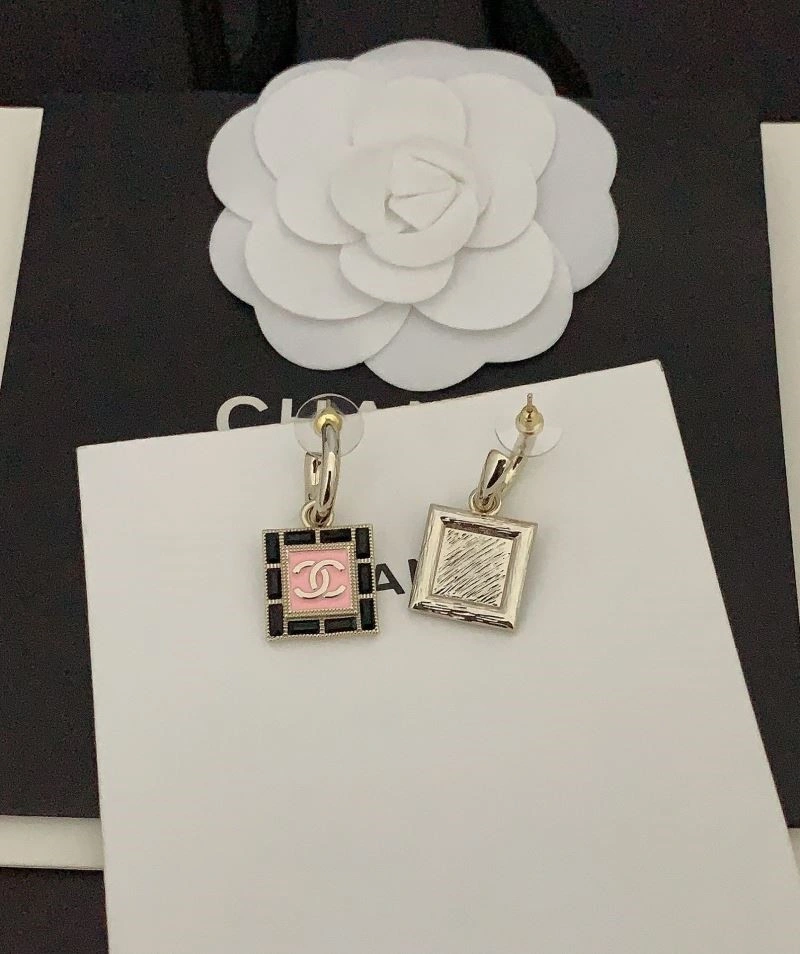 UrbanChic Chanel Earrings 225157