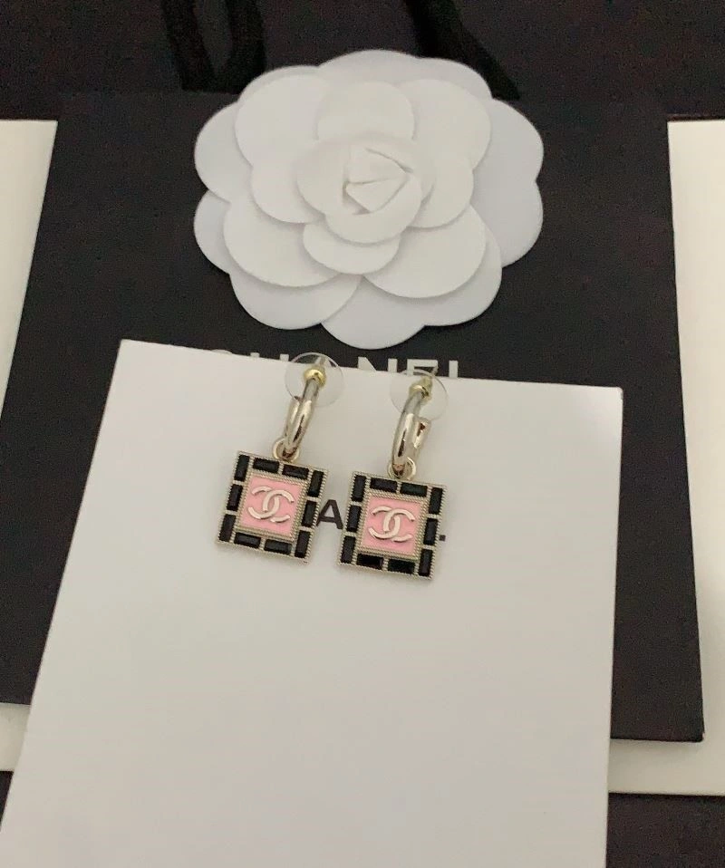 UrbanChic Chanel Earrings 225157