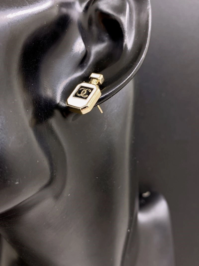 Trendsetting Chanel Earrings 225164