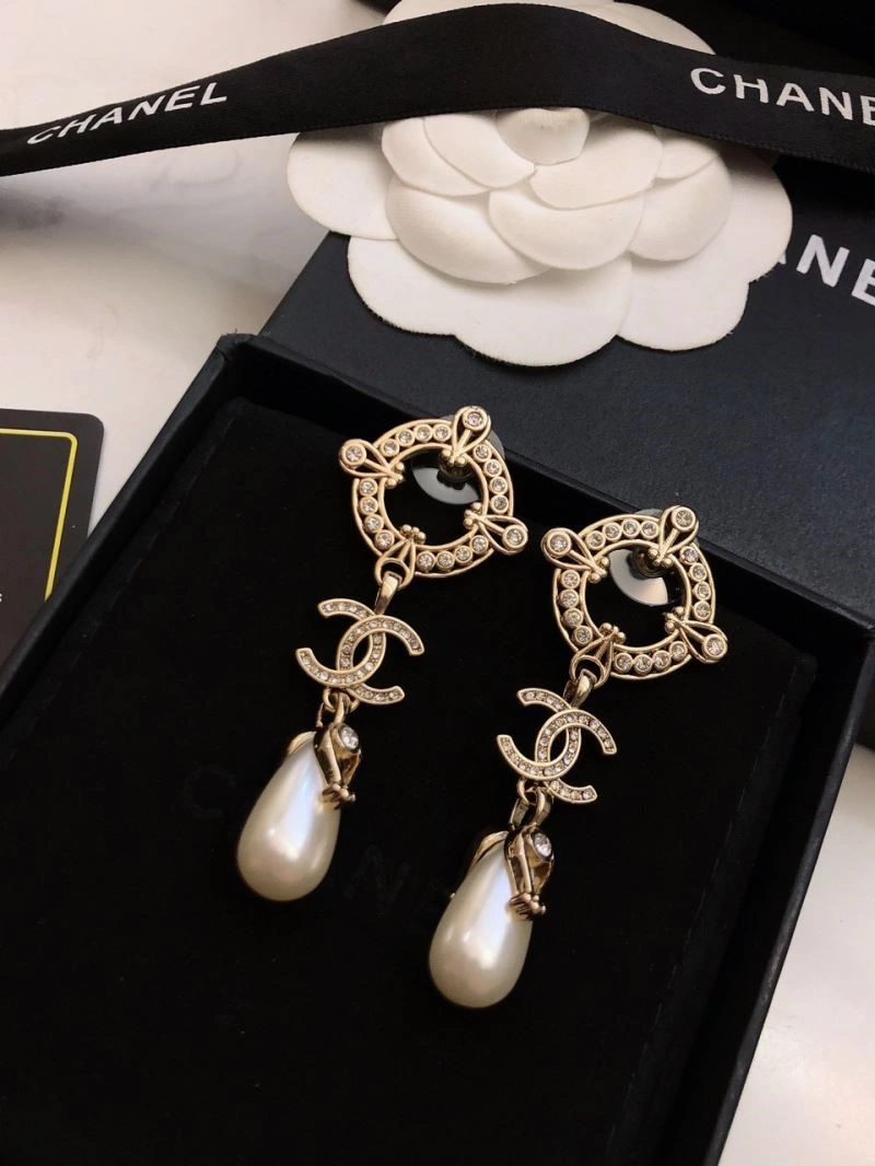 Snug Chanel Earrings 225158