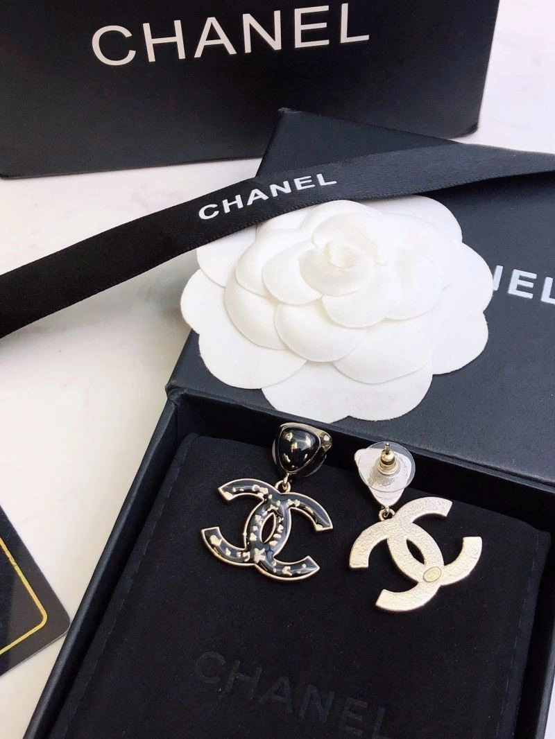 Chanel Earrings Neat 225166